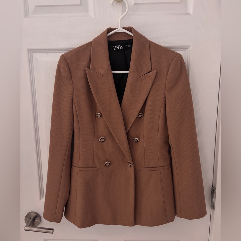 Zara Women's Tan Camel Double-Breasted Blazer